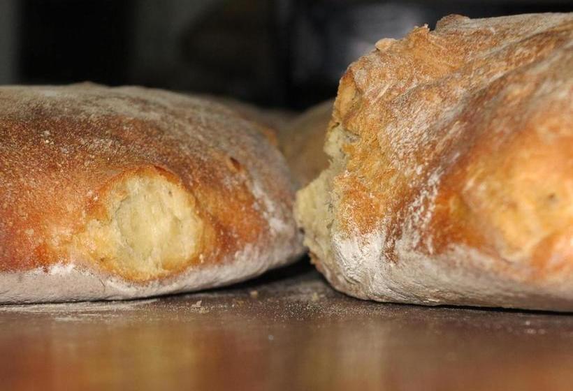 بنسيون Los Jerónimos