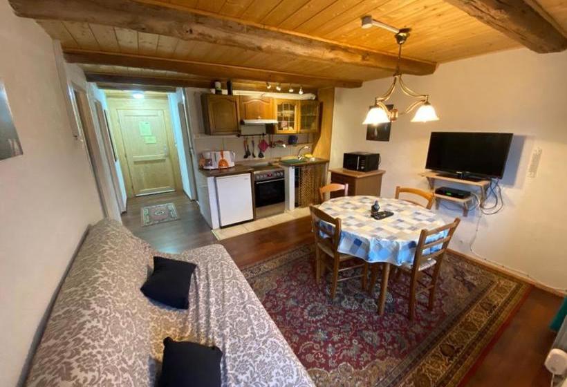 펜션 Maison Carmen   Restaurant , Meublé De Tourisme, Appartements