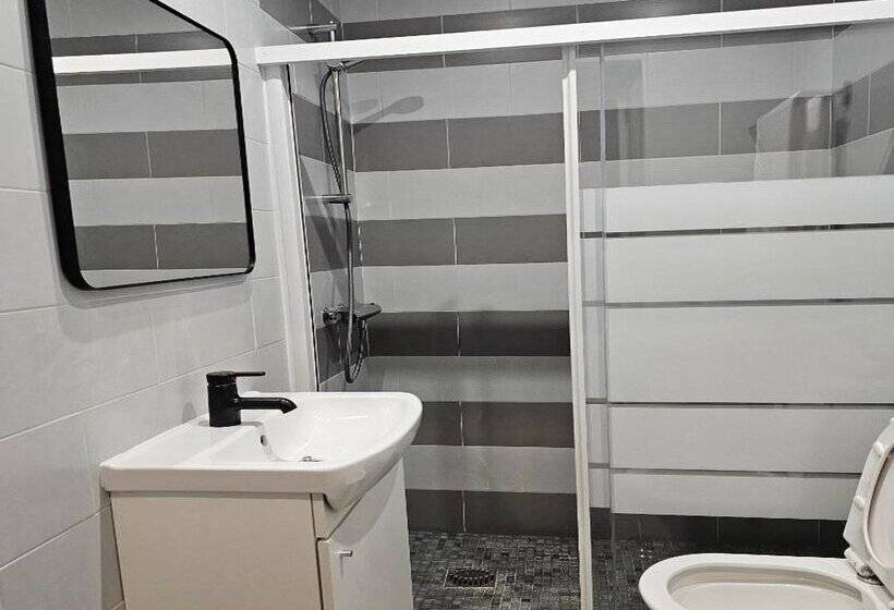 بنسيون Marinha Garden Inn   Al