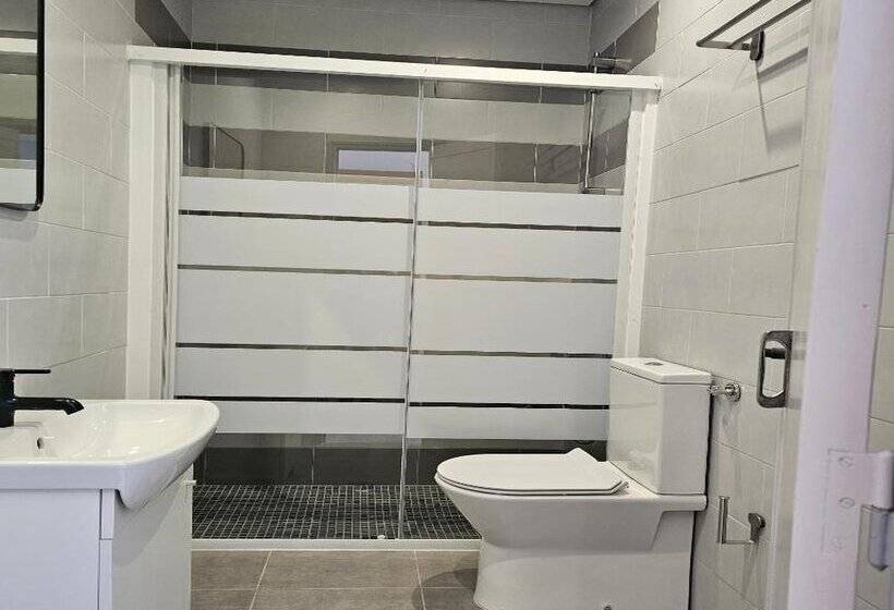 بنسيون Marinha Garden Inn   Al