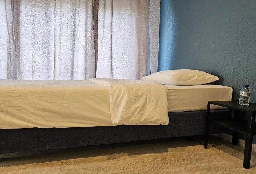 بنسيون Marinha Garden Inn   Al