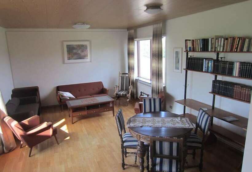 پانسیون Nes Guesthouse