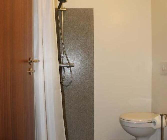 پانسیون Nes Guesthouse