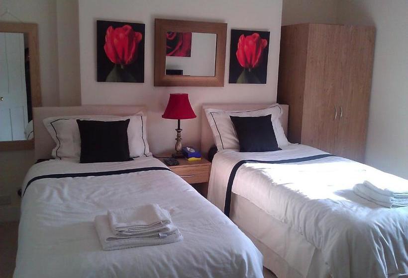 펜션 No 7 Priory Guest House