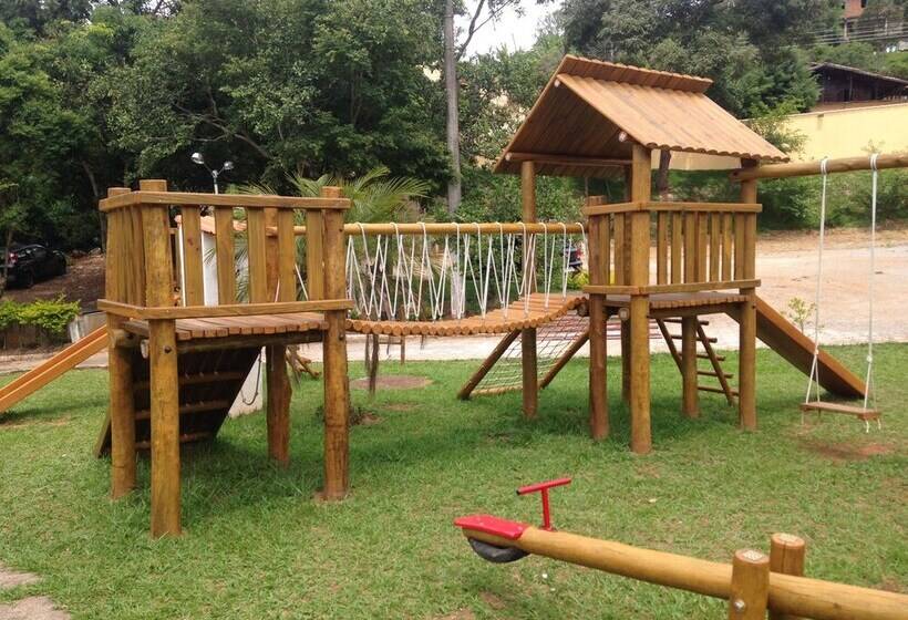 ペンション Pousada Le Sapê