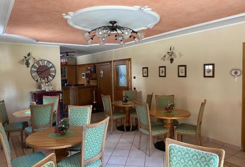 ペンション Villa Golf