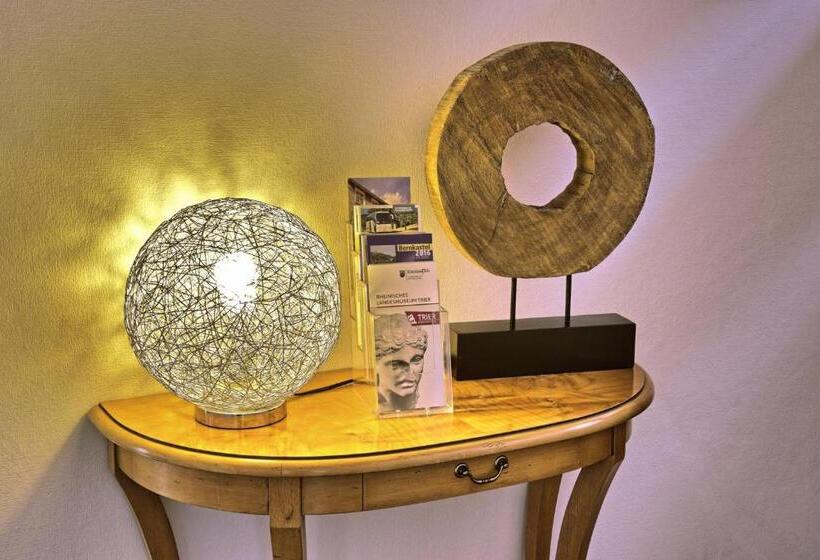 פנסיון Weingut & Gästehaus Christoph Clüsserath