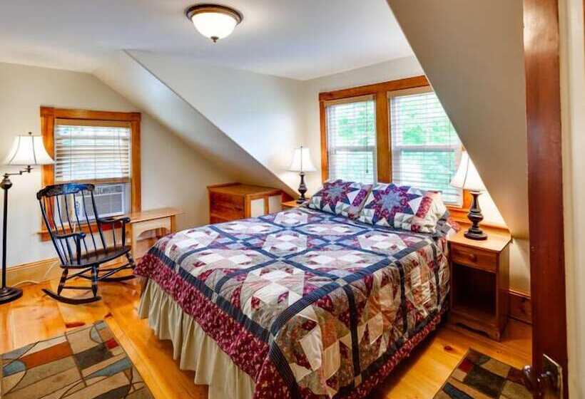 Общежитие Beach Cottage Inn