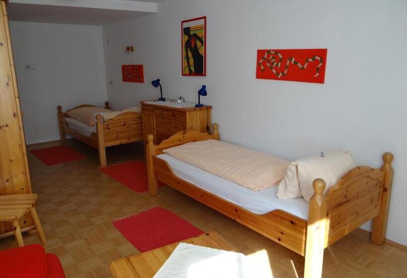 فندق صغير Gasthof Moser