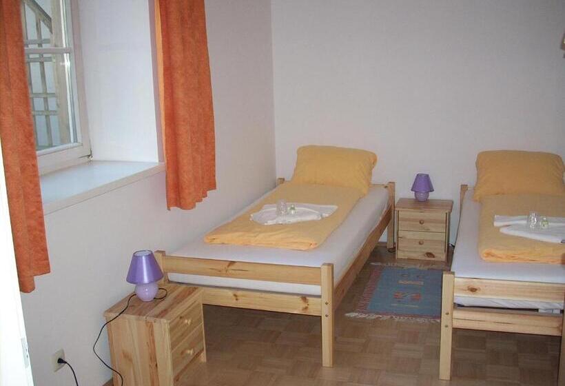 فندق صغير Gasthof Moser