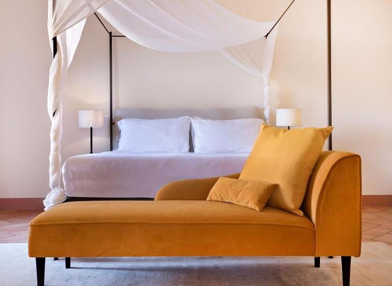 ホテル Palazzo Massaini   La Pieve