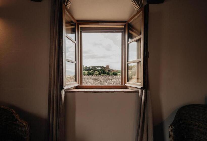 ホテル Palazzo Massaini   La Pieve