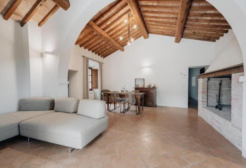 ホテル Palazzo Massaini   La Pieve