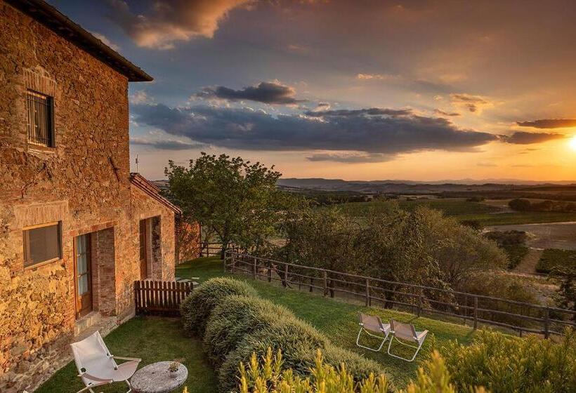 ホテル Palazzo Massaini   La Pieve