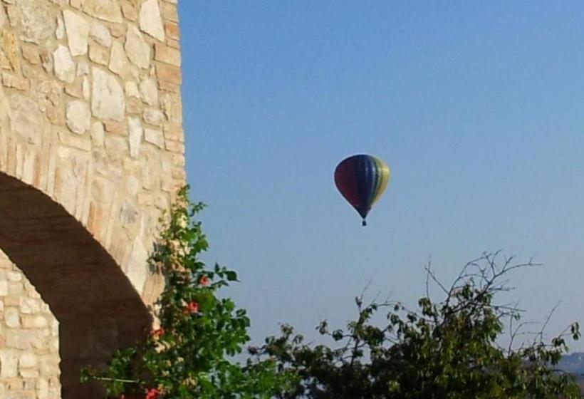 Отель Agriturismo La Torraccia