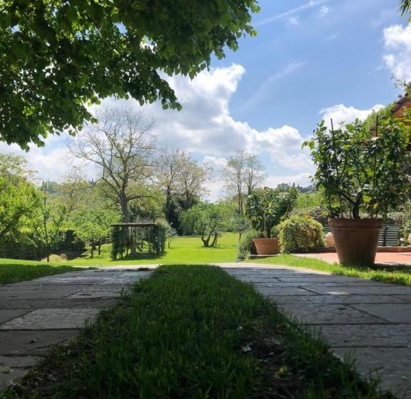 هتل All'ombra Del Tiglio