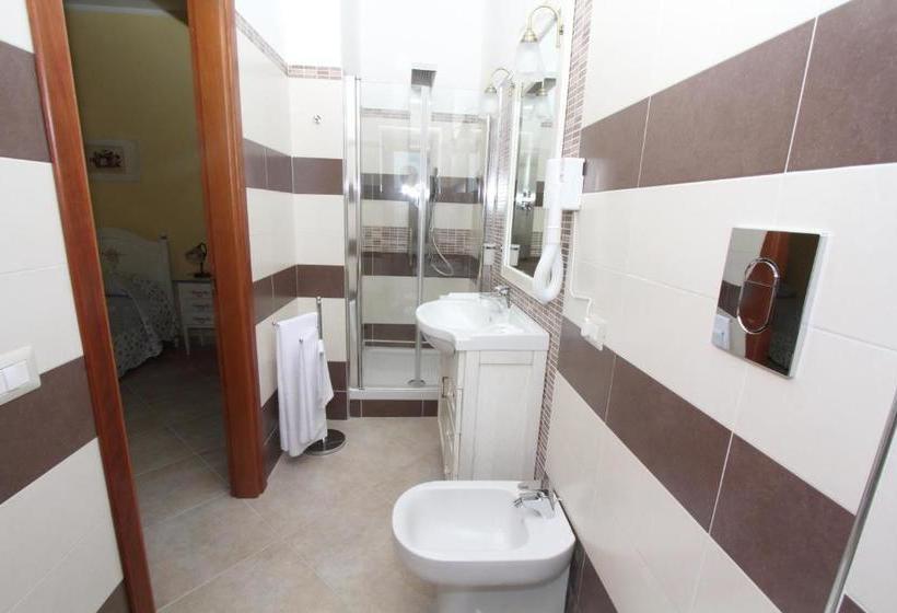 Отель Azienda Agrituristica La Tenuta Del Falco