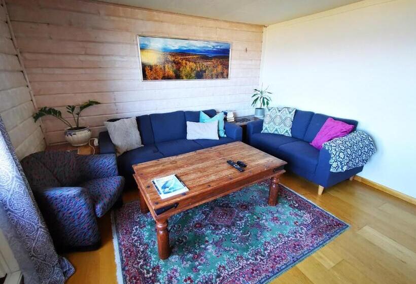 פנסיון Abisko Guesthouse & Activities