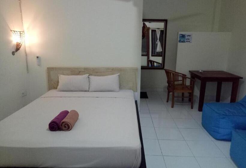 פנסיון Amed Stop Inn Homestay, Rooftop Restaurant And Bar