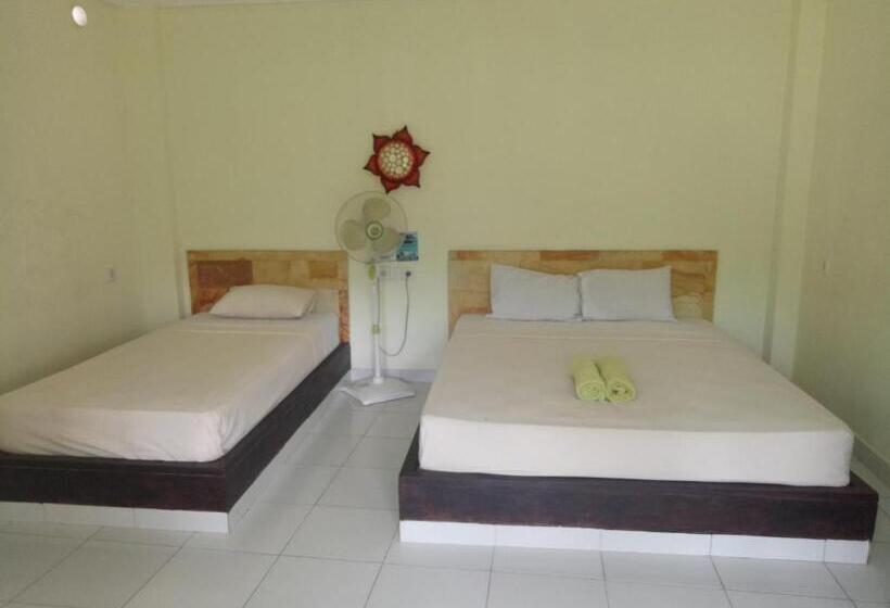 פנסיון Amed Stop Inn Homestay, Rooftop Restaurant And Bar