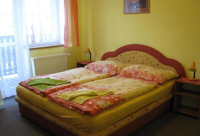 بنسيون Boháček