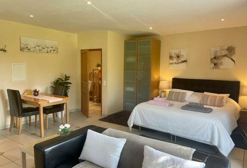 بنسيون Gites Du Caylar   Chambres Et Appartments