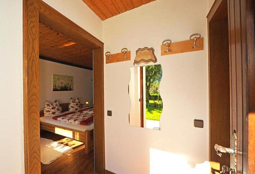 بنسيون Haus Hasslacher