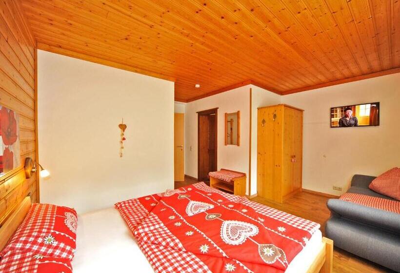 بنسيون Haus Hasslacher