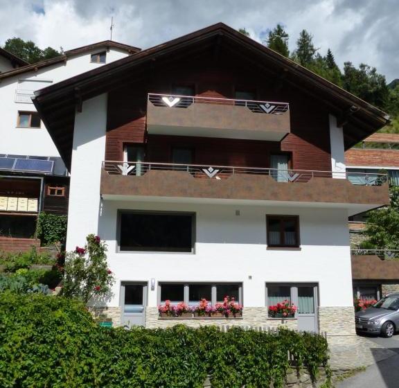 פנסיון Haus Wechner