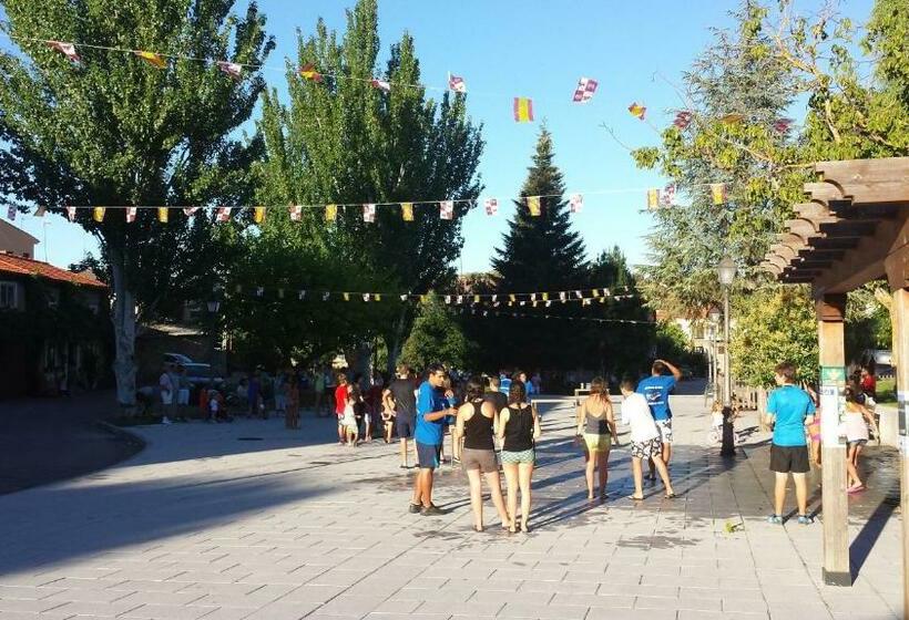 פנסיון Hostal Atila