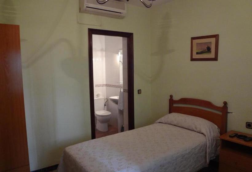 بنسيون Hostal San Pedro