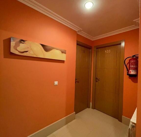 پانسیون Hostal Santiago 2