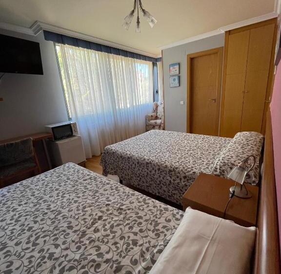 پانسیون Hostal Santiago 2