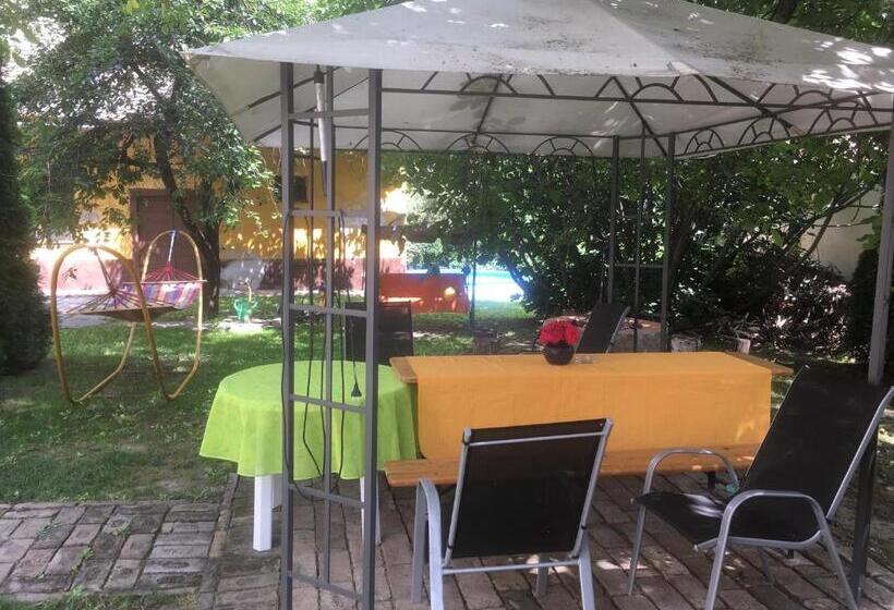 بنسيون Kurca Parti Vendégház