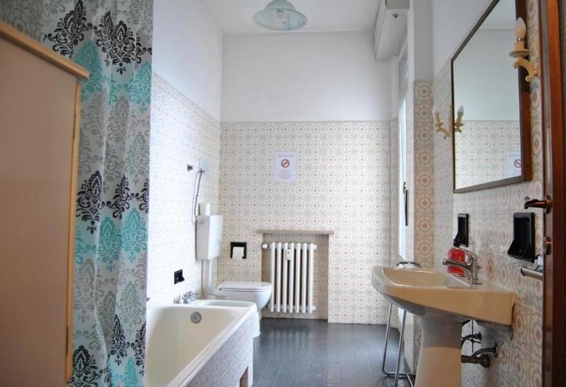 پانسیون Lombardi Fleming