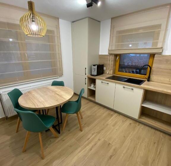 펜션 Pintea Chalet