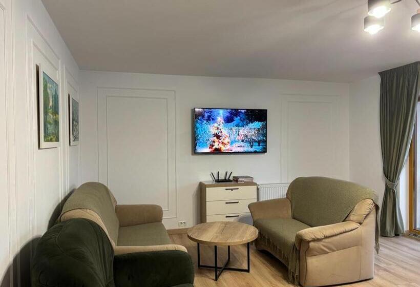 펜션 Pintea Chalet