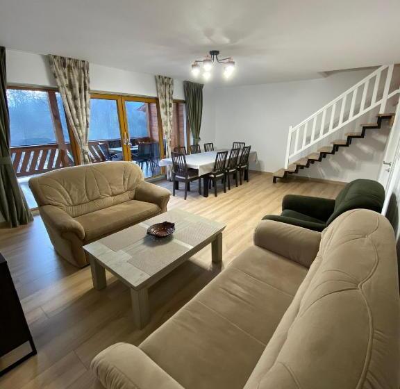 펜션 Pintea Chalet