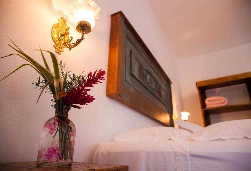 پانسیون Pousada Vila Rosada