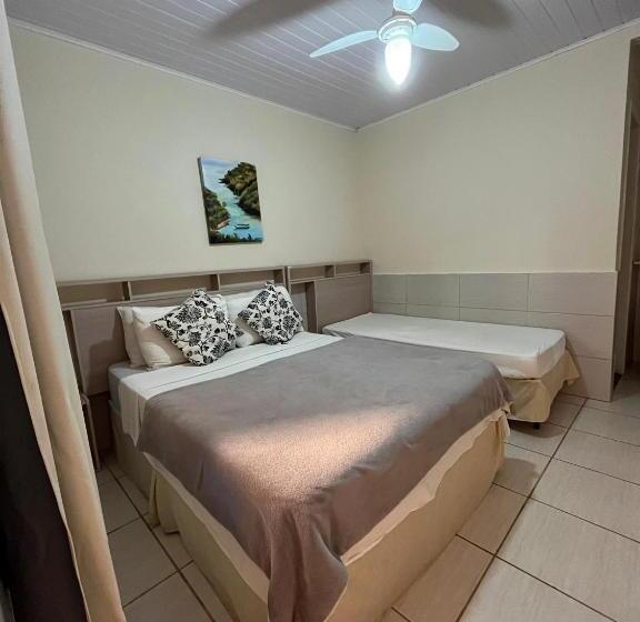 بنسيون Recanto Da Ana Alice Suítes