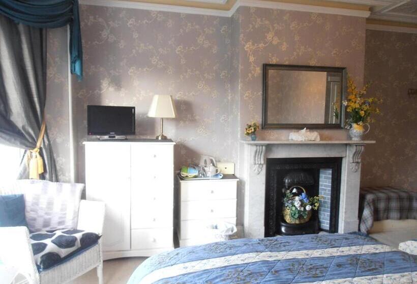 پانسیون Riverside Guest House