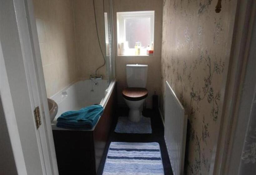 پانسیون Riverside Guest House