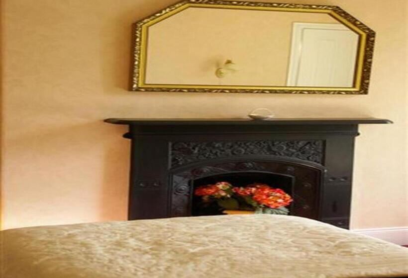 پانسیون Riverside Guest House