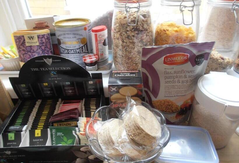 پانسیون Riverside Guest House