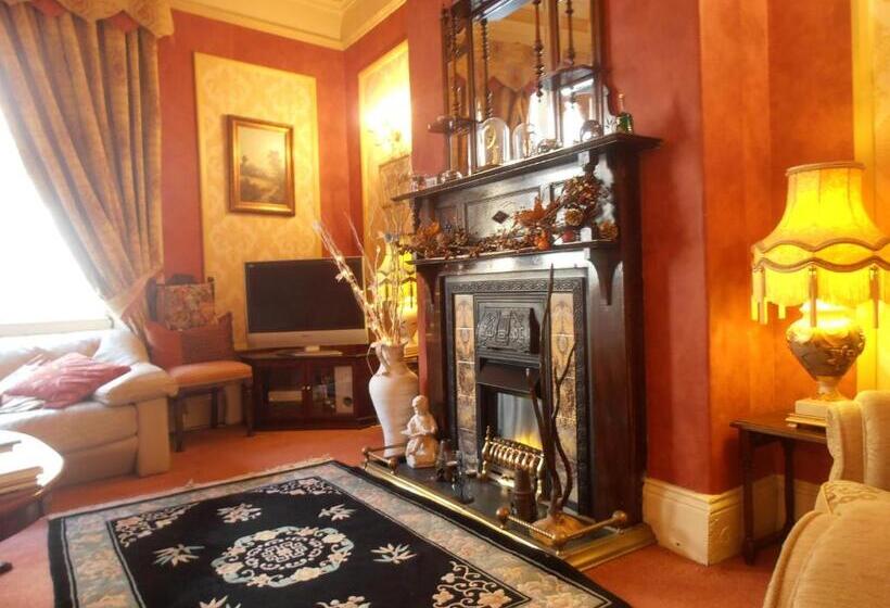 پانسیون Riverside Guest House