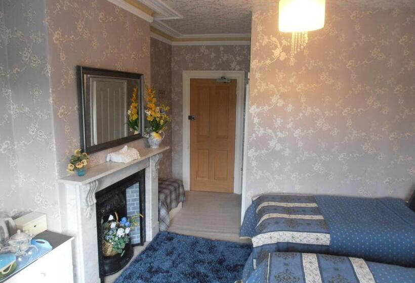 پانسیون Riverside Guest House