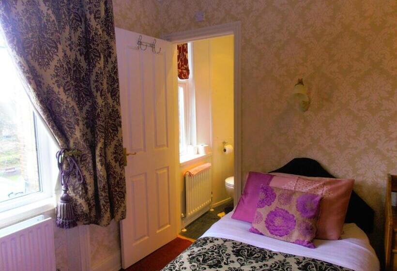 پانسیون Riverside Guest House