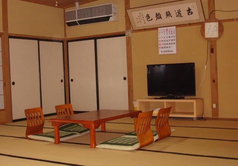 بنسيون Shukubo Kanbayashi Katsukane