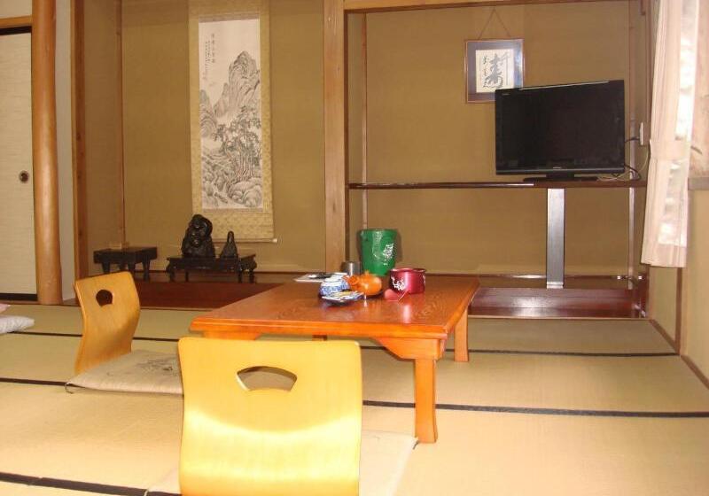 פנסיון Shukubo Kanbayashi Katsukane