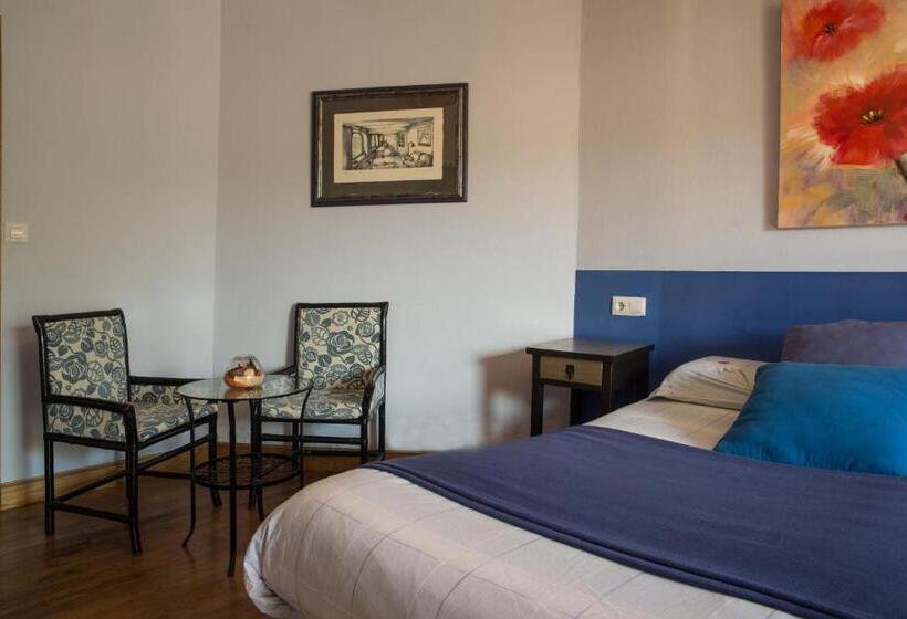 פנסיון Trisileja En Posada La Busta